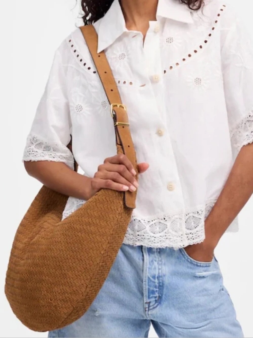 Madewell The Essential Curve Shoulder Bag in Handwoven Suede Brown - Picture 5 of 5